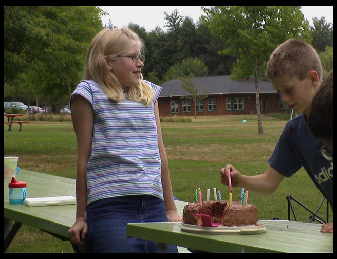 Lisa and Erik with the cake.