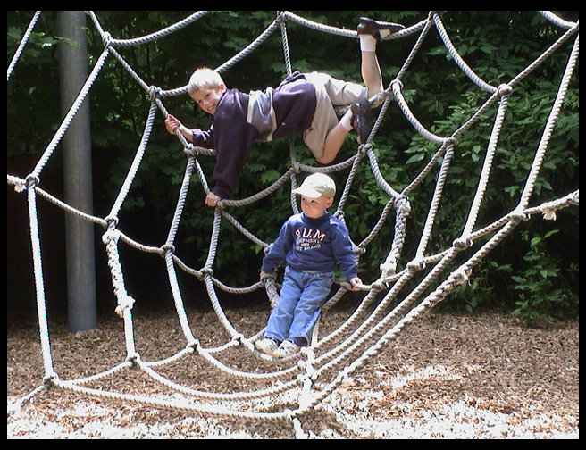 Walter and Erik on the spider web.