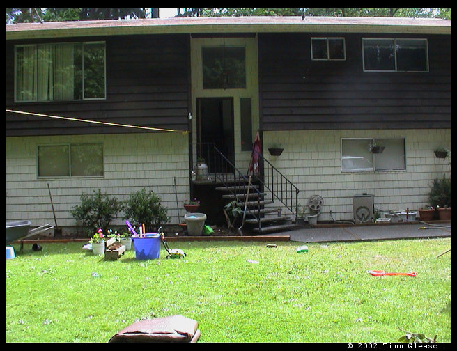 Picture from far out of the walkway.